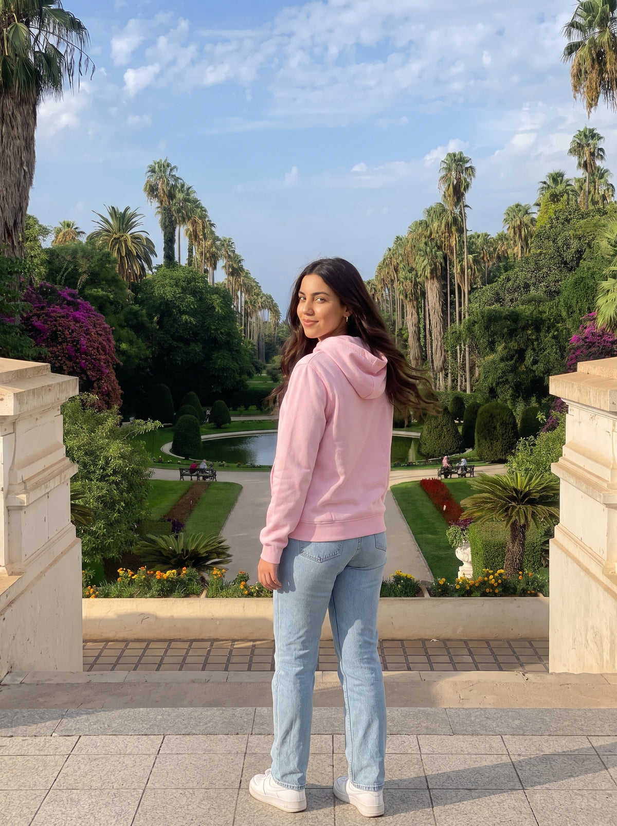 Hoodie Barbe à Papa — Édition Ghazl el Banat | Molleton Premium | Rose