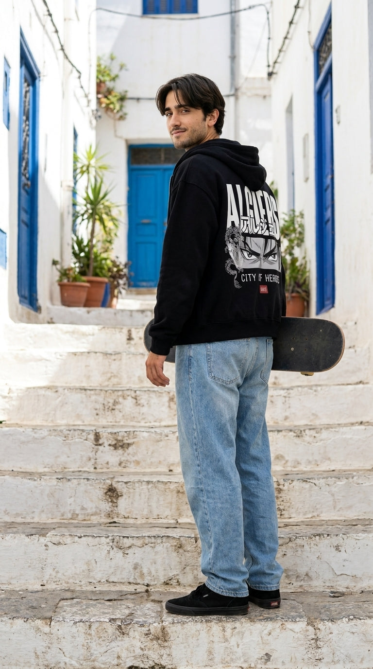 Zip hoodie ALGIERS porté dans les escaliers de la Casbah